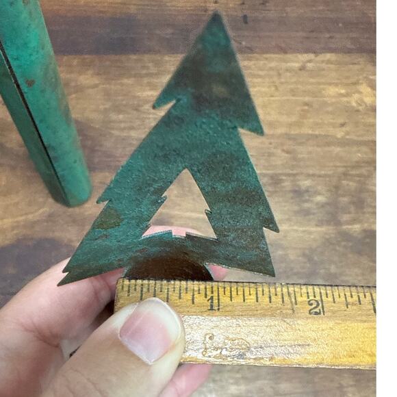Vintage Christmas Tree Holiday Metal Stakes Candle Holders Rustic Distressed - Picture 4 of 8